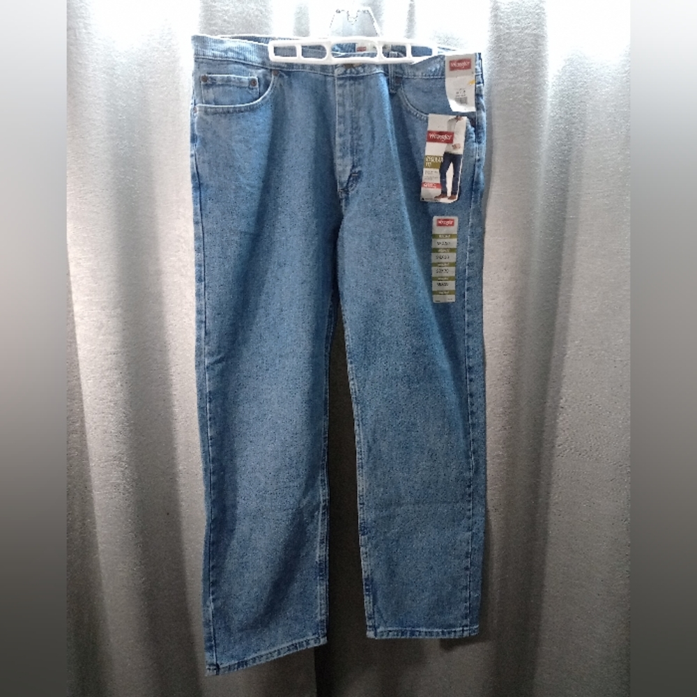 New Men's Wrangler Jeans